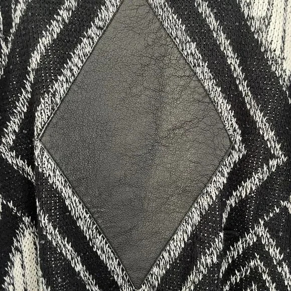 Vintage 80s Impact Diamond Knit Sweater Black White Leather Patch Size Medium - Picture 3 of 6